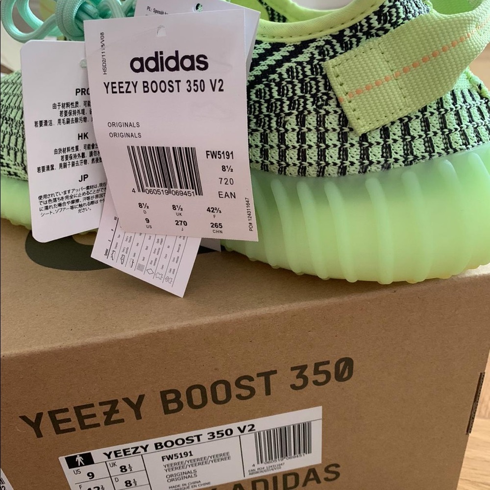 Yezzy - Picture 2 of 6